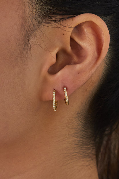18K Saudi Gold Fine Jewelry Jewellery in the Philippines. 18 karat fine jewelry solid gold jewelry.Classy Elegant Huggie Minimal Dainty. High quality. Earrings