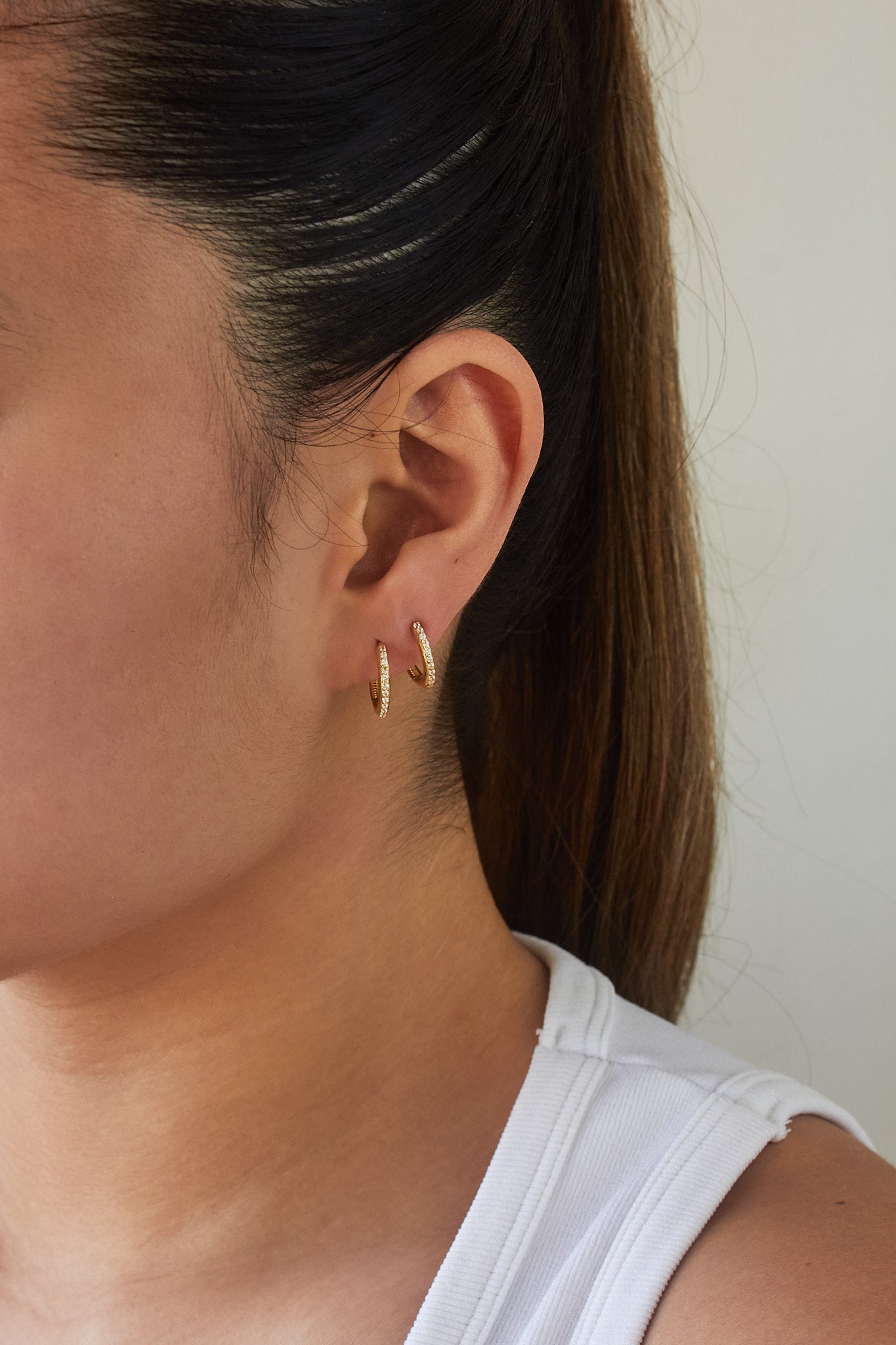 18K Saudi Gold Fine Jewelry Jewellery in the Philippines. 18 karat fine jewelry solid gold jewelry.Classy Elegant Huggie Minimal Dainty. High quality. Earrings