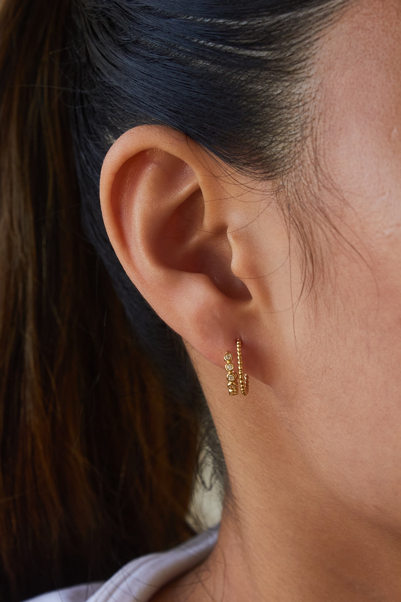 18K Saudi Gold Fine Jewelry Jewellery in the Philippines. 18 karat fine jewelry solid gold jewelry.Classy Elegant Huggie Minimal Dainty. High quality. Earrings