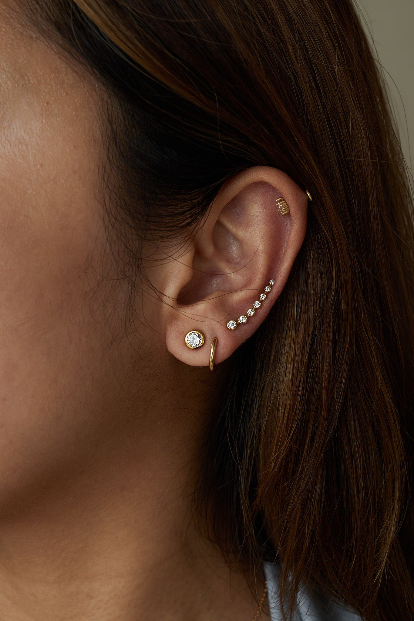 18K Saudi Gold Fine Jewelry Jewellery in the Philippines. 18 karat fine jewelry solid gold jewelry. Classy Elegant Climber Crawler Minimal Dainty. High quality. Earrings Pavé Climber 