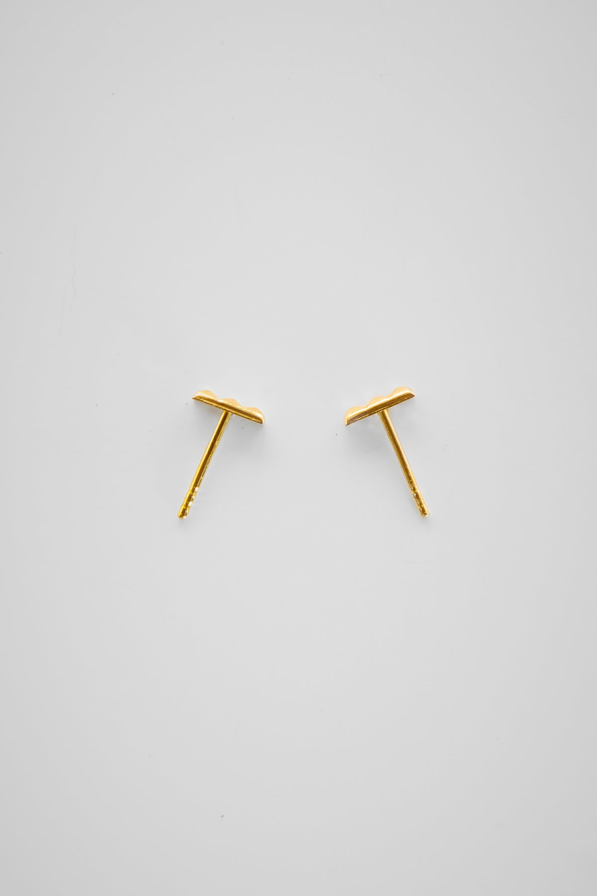 Three Pyramid Faceted Stud