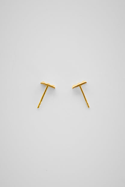 Three Pyramid Faceted Stud