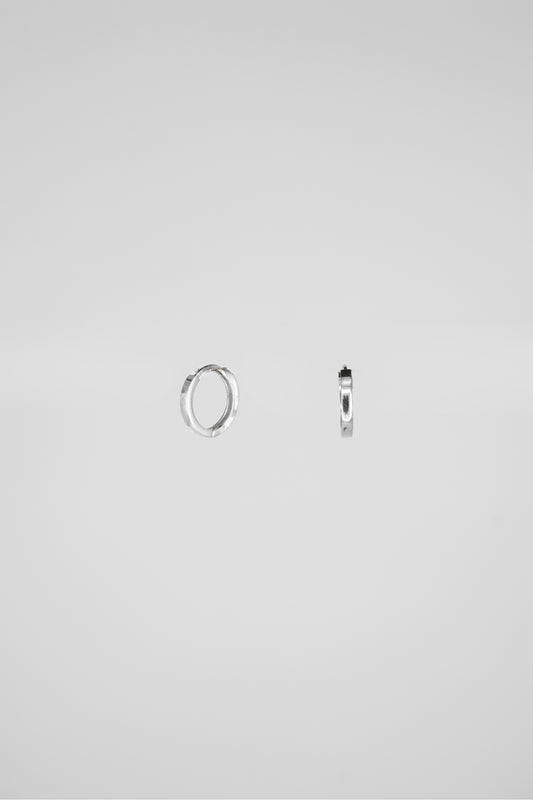 Small Huggie (White Gold)